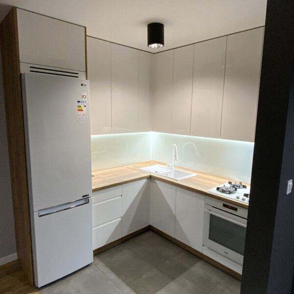 gallery-item