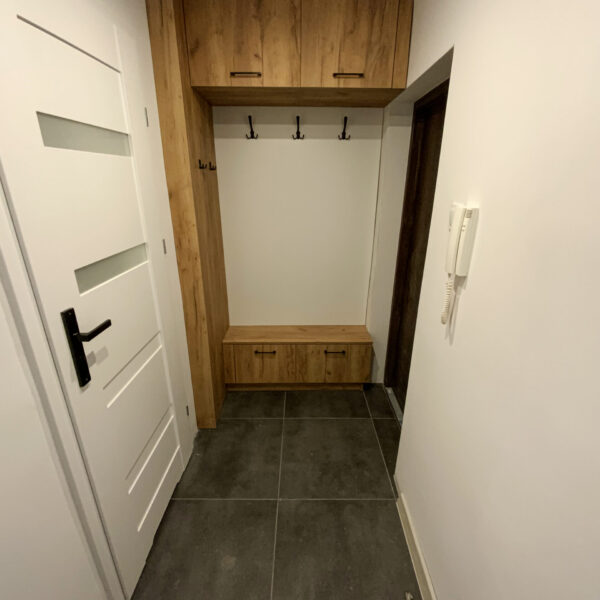 gallery-item