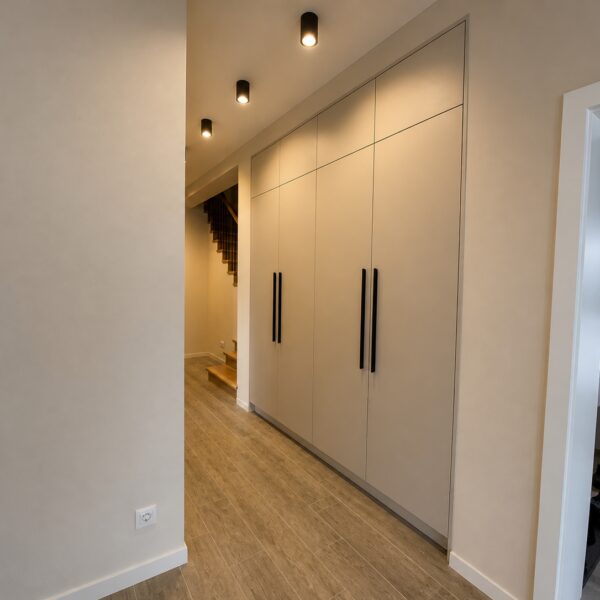 gallery-item