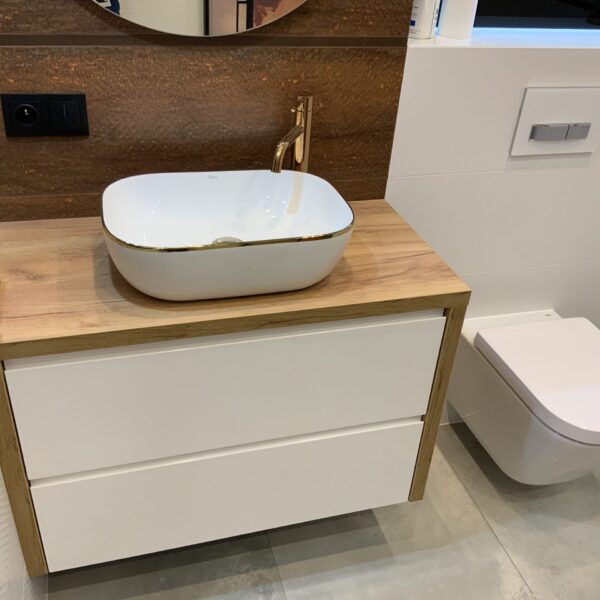gallery-item