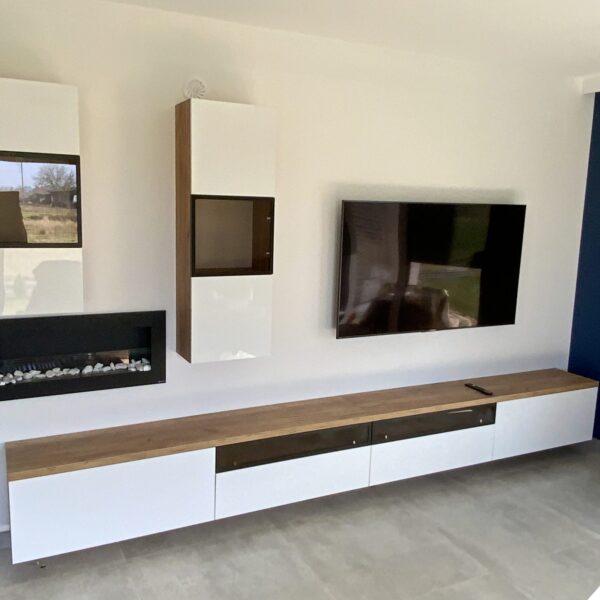 gallery-item