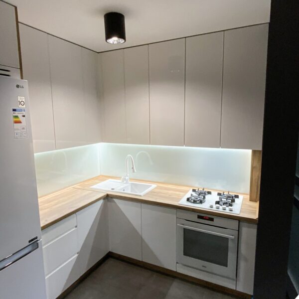 gallery-item