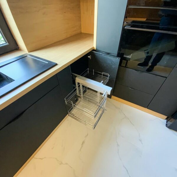 gallery-item