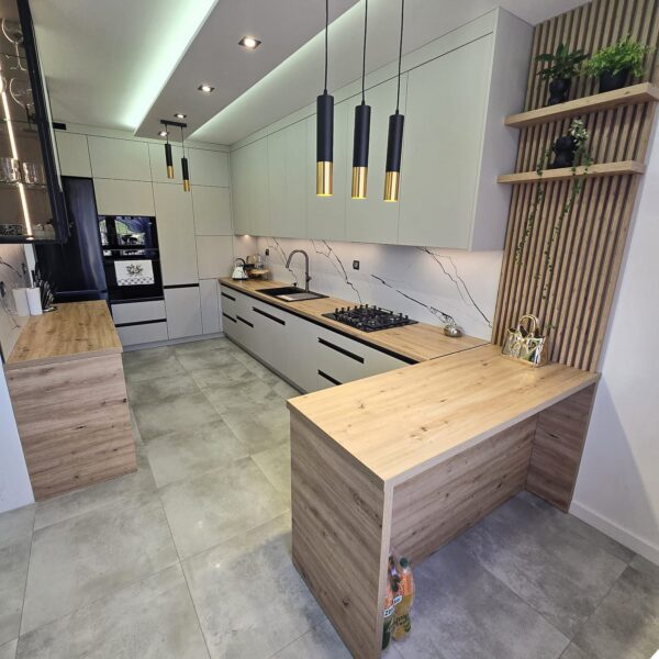 gallery-item